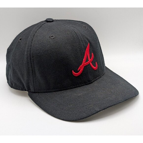 Vintage New Era Atlanta Braves Fitted Hat Size 7 1/4 Made In USA Black Red VTG